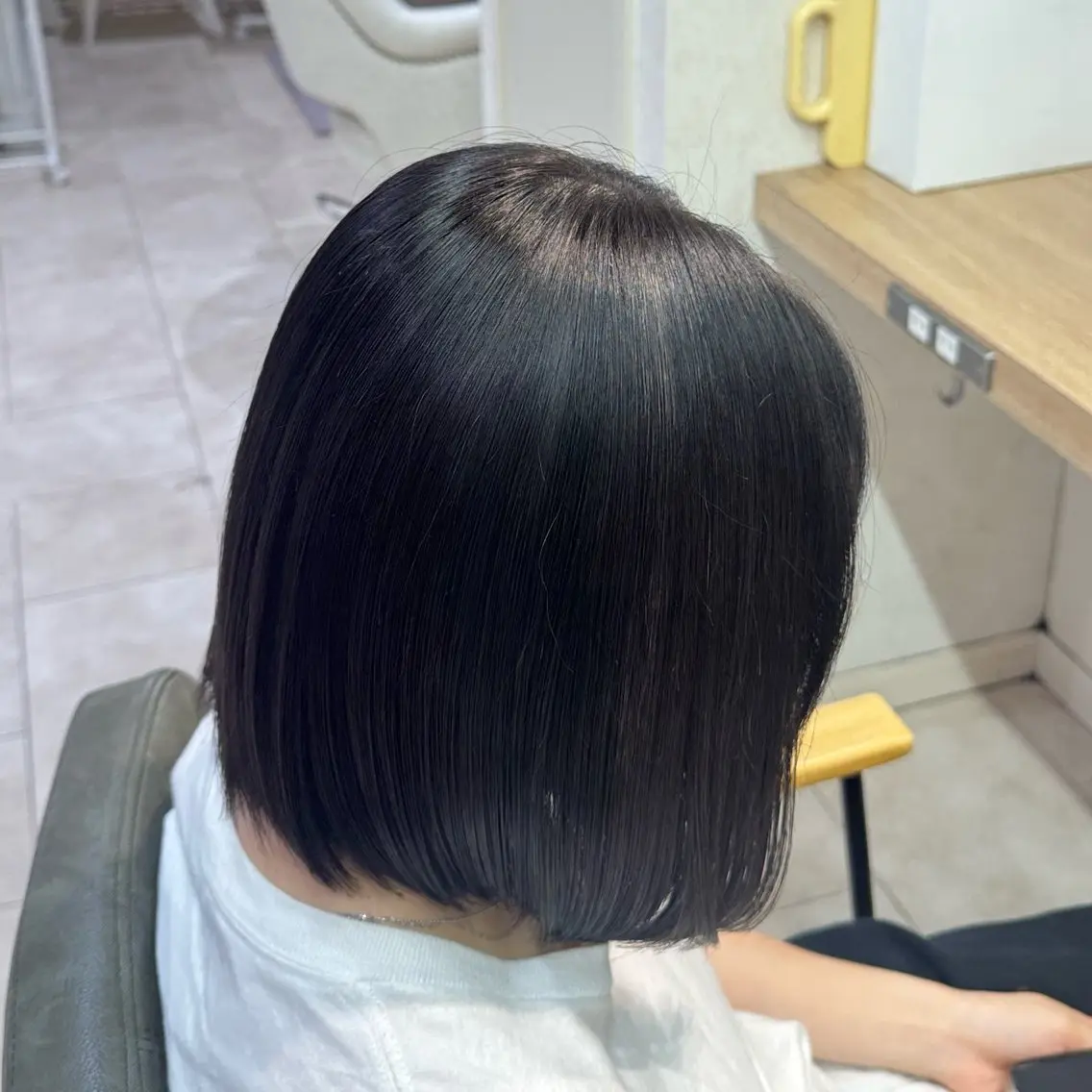 ショート 艶カラー×レイヤー 🪽maiのヘアスタイル