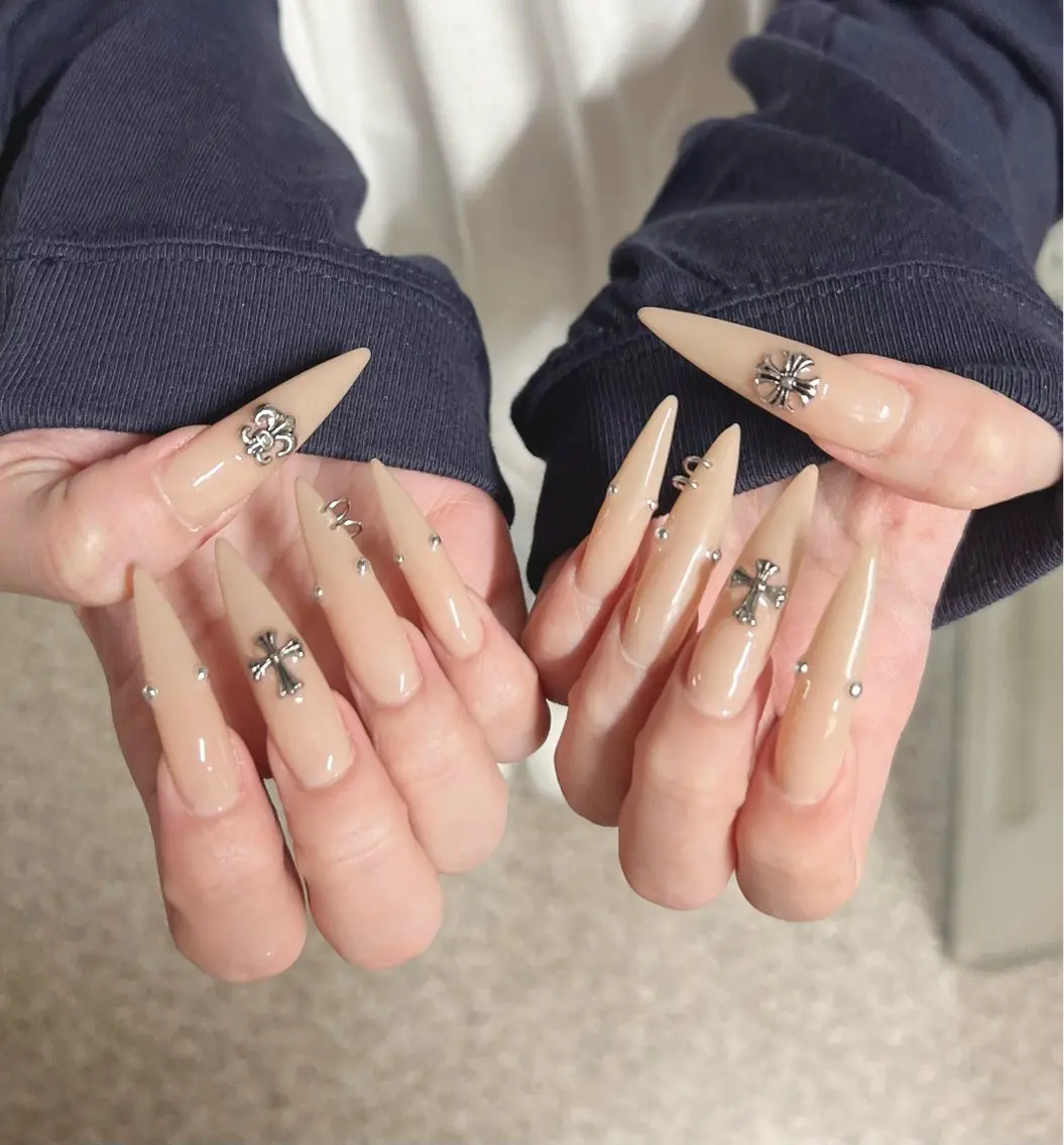 ネイル ハンドネイル Lee Nails チップ長さだし専門店のネイルデザイン