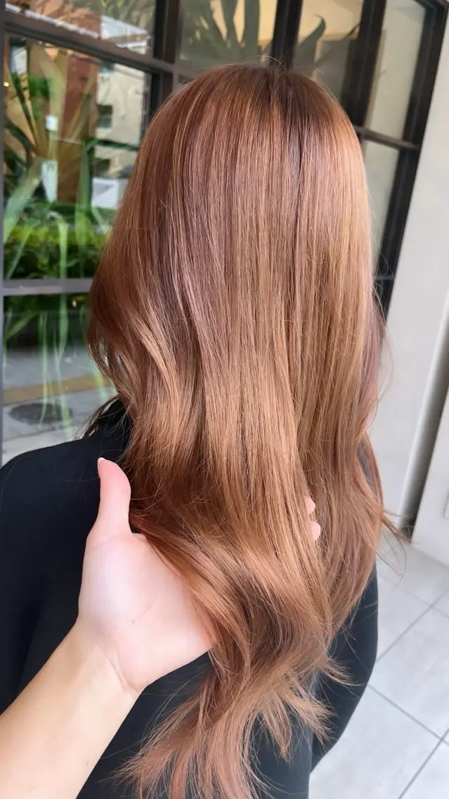 ロング カラー ベージュカラー オレンジ オレンジベージュ ヘアカラー トリートメント 川越 輝梨奈のヘアスタイル