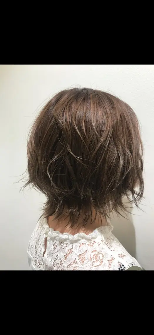カラー 林 彩音のヘアスタイル