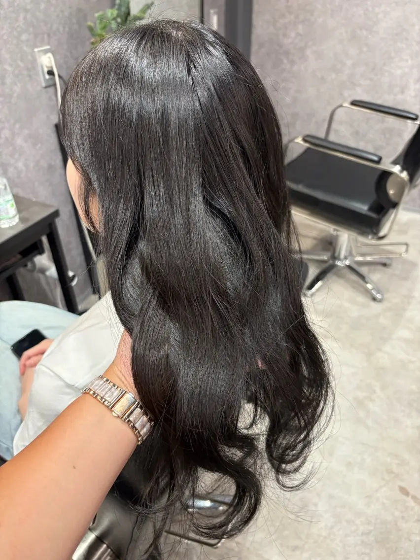 ロング ヘアカラー ink mocaのヘアスタイル