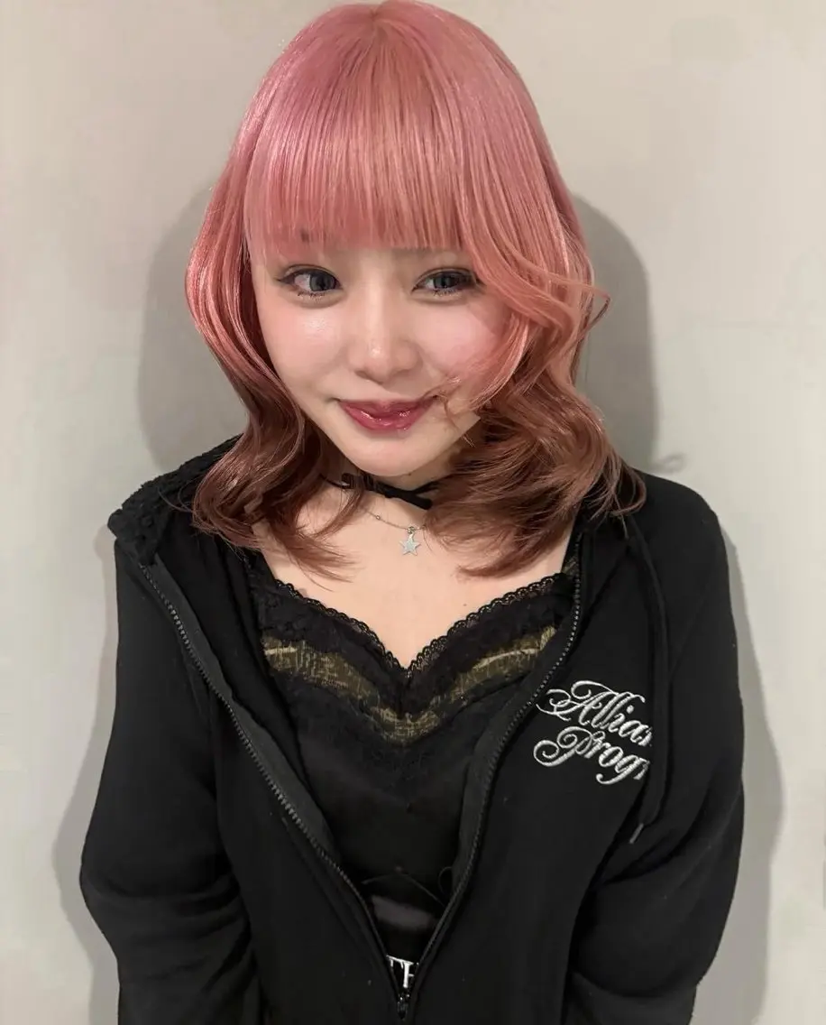 ミディアム Noe🎀 梅田美容師のヘアスタイル