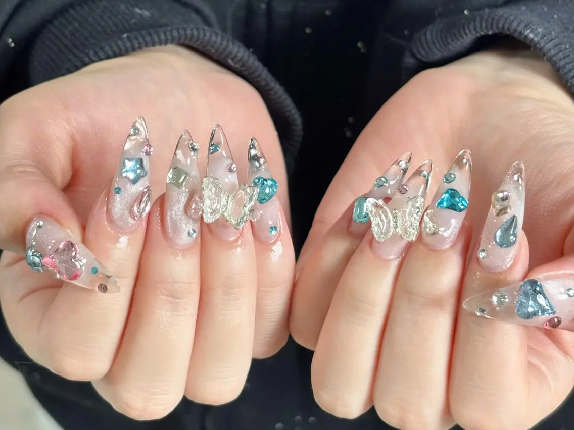 ネイル ジェルネイル キラキラネイル ロングネイル マグネットネイル 持ち込み ハンドネイル Sully Nail Labのネイルデザイン