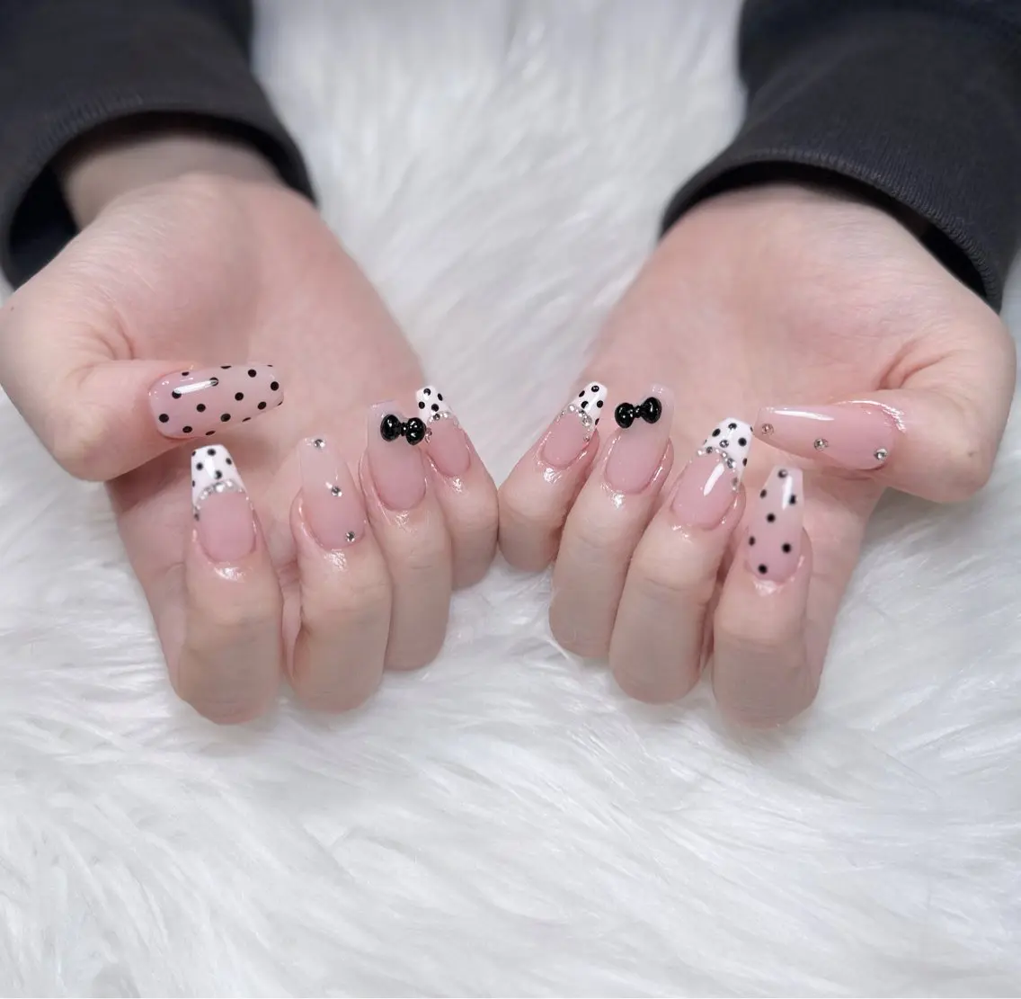 ネイル アートネイル オーロラネイル ジェルネイル 韓国ネイル ロングネイル ハンドネイル Nichi Nailsのネイルデザイン