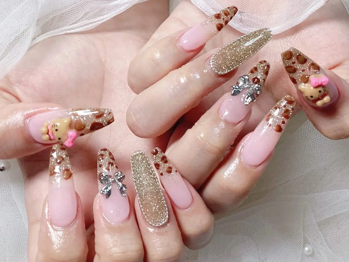 ネイル Hanaai 新大久保店　あすかのネイルデザイン