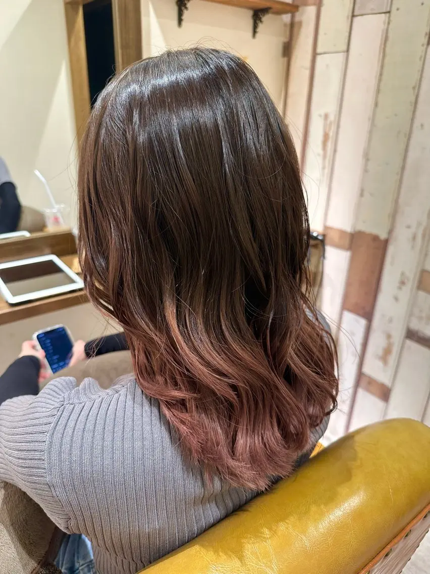 セミロング ヘアカラー 佐藤 真依のその他イメージ