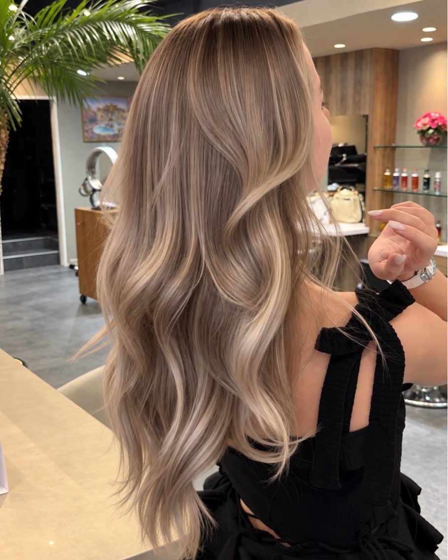 ロング カラー バレイヤージュ デザインカラー ハイライトカラー ハイライト レイヤーカット ヘアカラー 🇺🇸海外デザイン iCON TOKYOのヘアスタイル