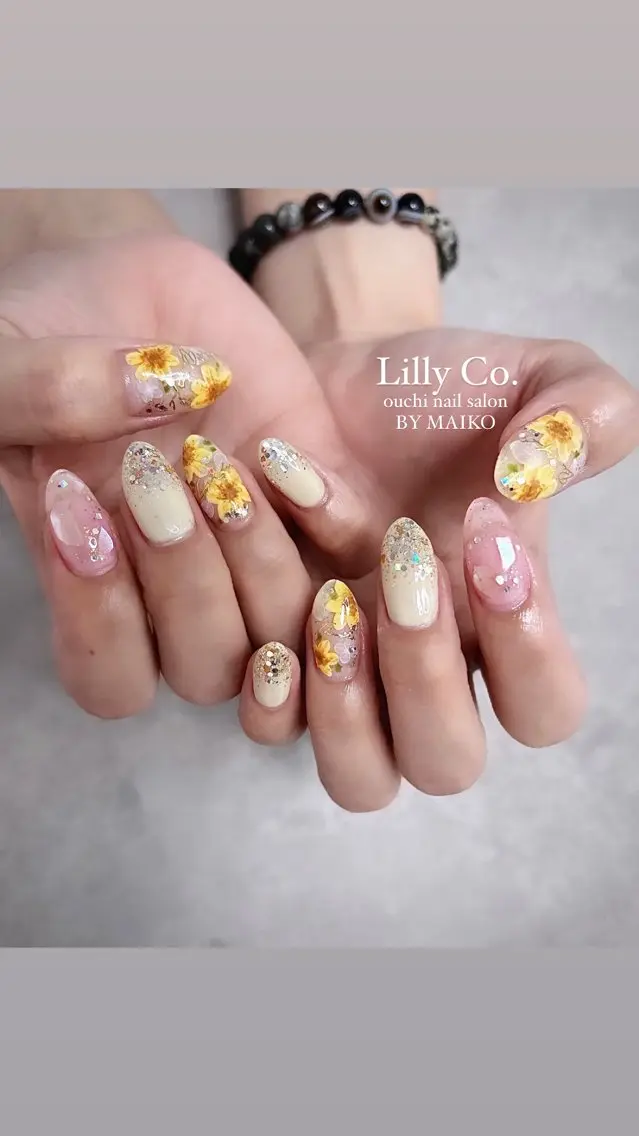 ネイル ハンドネイル ハンドケア Lilly Co.のネイルデザイン