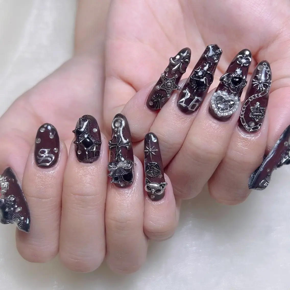 メンズ ネイル メンズ韓国風 アートネイル オーロラネイル ガーリー キラキラネイル ハンドネイル Nail salon 木にいるのネイルデザイン