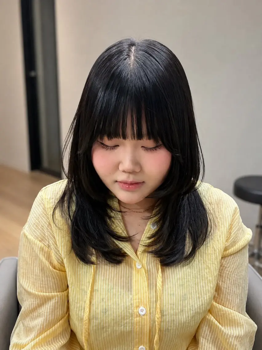 ミディアム レイヤーカット nanami🏷🤎 ベージュのヘアスタイル