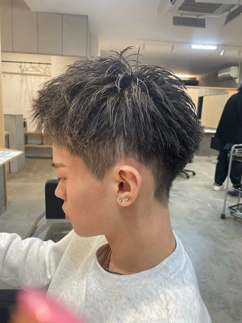 ショート メンズ メンズパーマ メンズショート ショートヘア メンズ専門　太田 楽々のヘアスタイル
