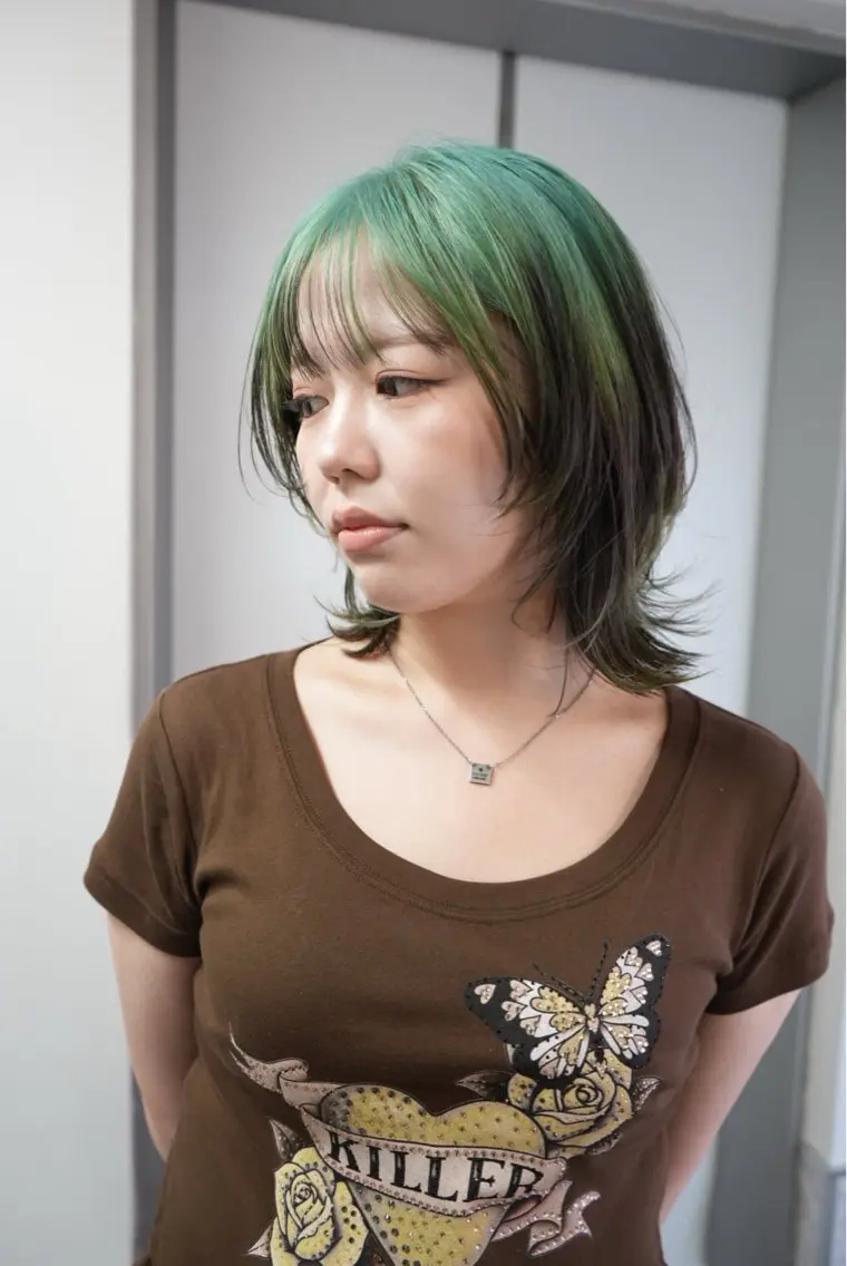 ミディアム カラー デザインカラー ハッシュカット レイヤーカット カット ヘアカラー トリートメント レイヤー/ブリーチ 戸羽/新宿のヘアスタイル