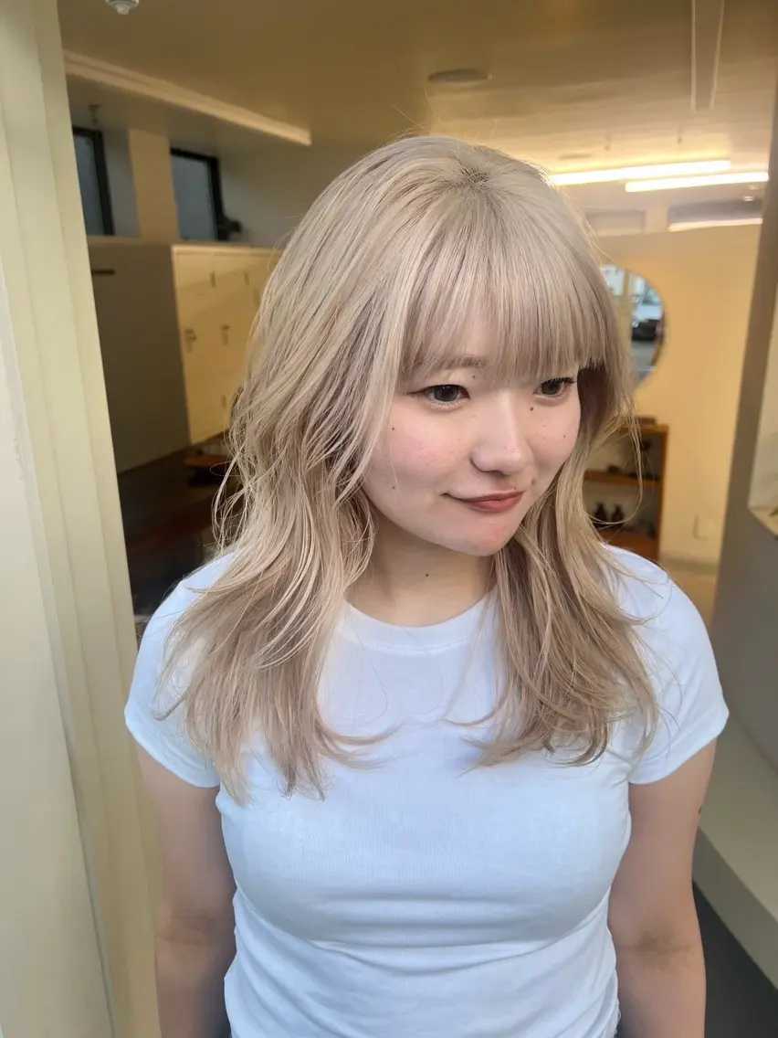 セミロング カラー カット ヘアカラー トリートメント 小林 美咲のヘアスタイル