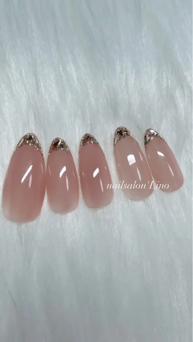 ネイル フレンチネイル ガラスフレンチ キラキラネイル マグネットネイル シンプルネイル ハンドネイル Lino𓂃⟡.· Chizuruのネイルデザイン