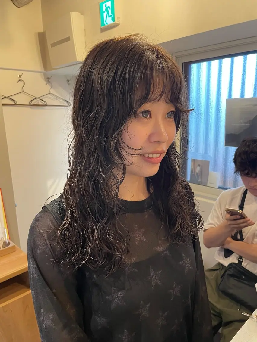 ミディアム カラー パーマ 土川 陽菜のヘアスタイル