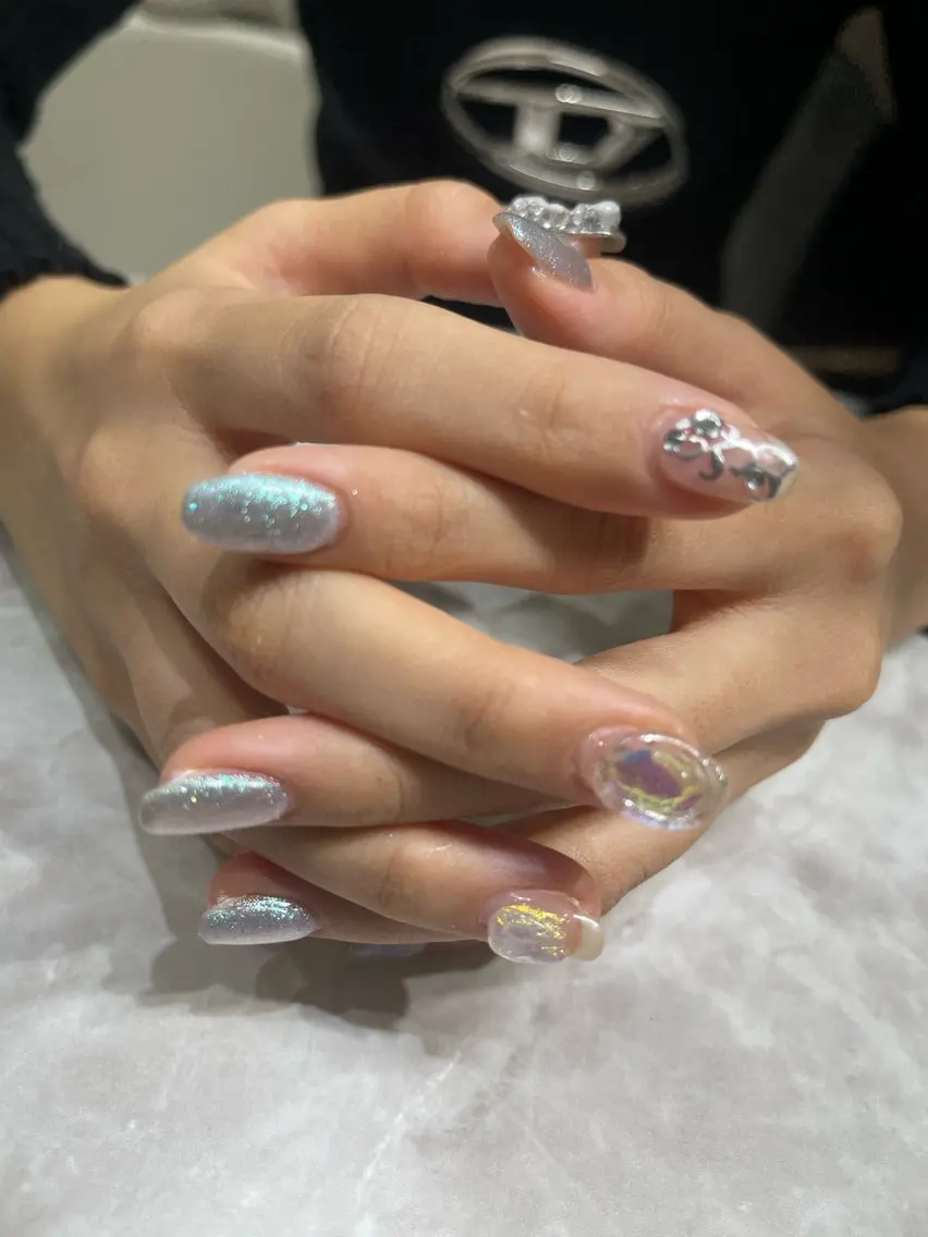 ネイル アートネイル ジェルネイル シルバー 粕屋ネイル&耳つぼ 🫧Natsumiのネイルデザイン