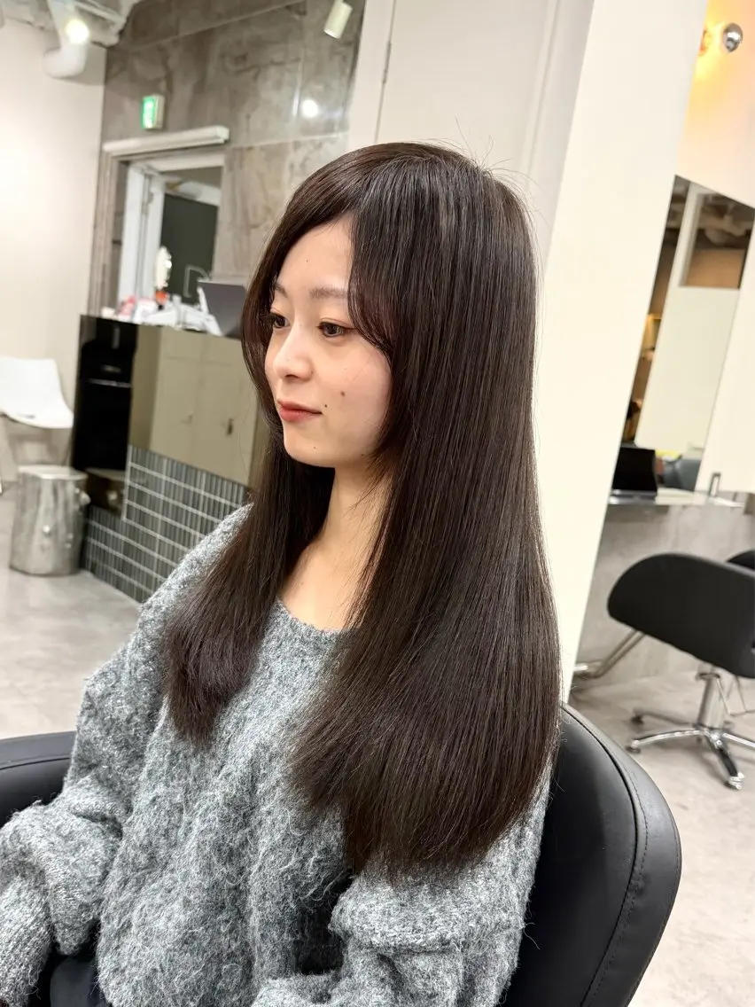 ロング 🫧とぅるん艶髪🫧 透明感カラー×猿渡のヘアスタイル
