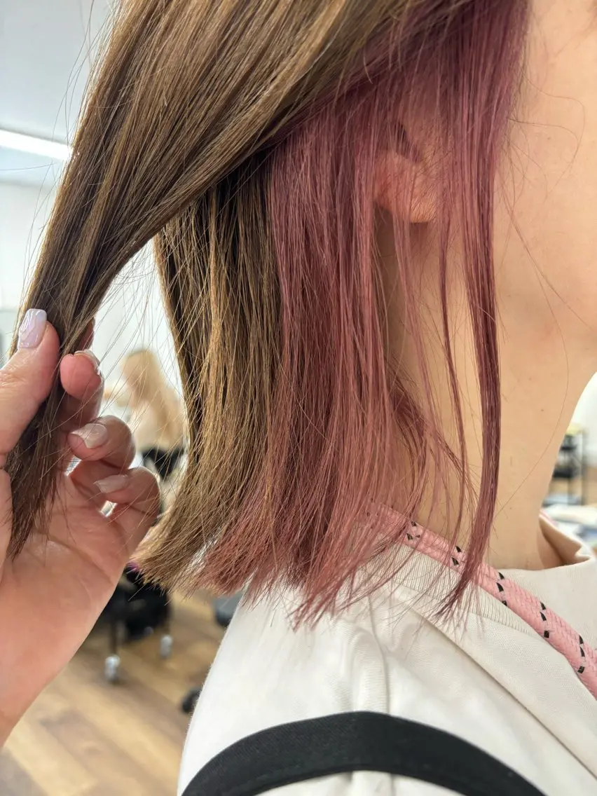 ショート イエローカラー ヘアカラー モエカ -YUCCA-のヘアスタイル