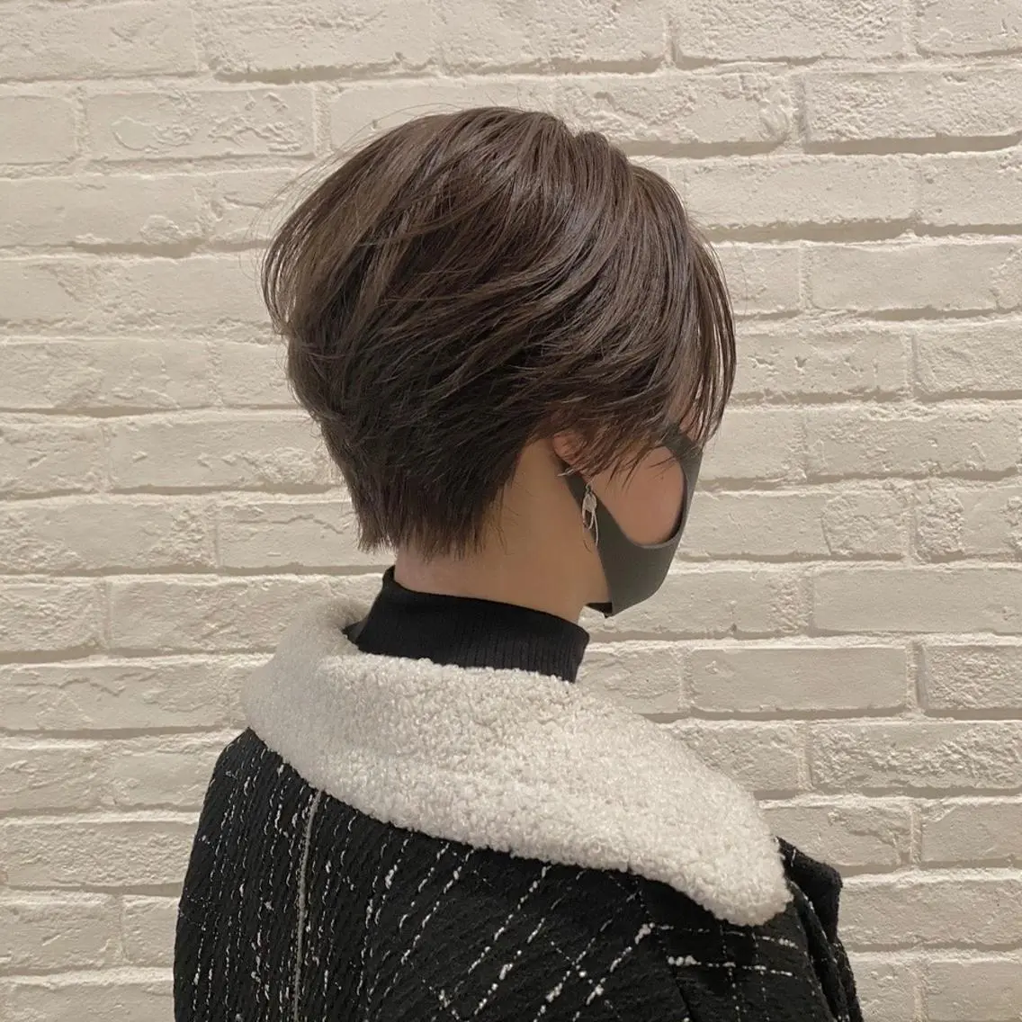 ショート カラー 羽石 理江のヘアスタイル