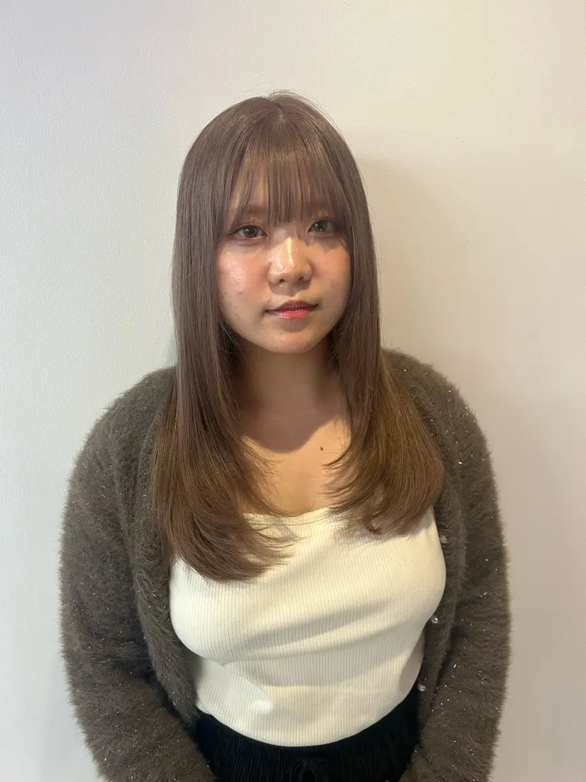 セミロング 悩み解決美容師 Futo✨のヘアスタイル