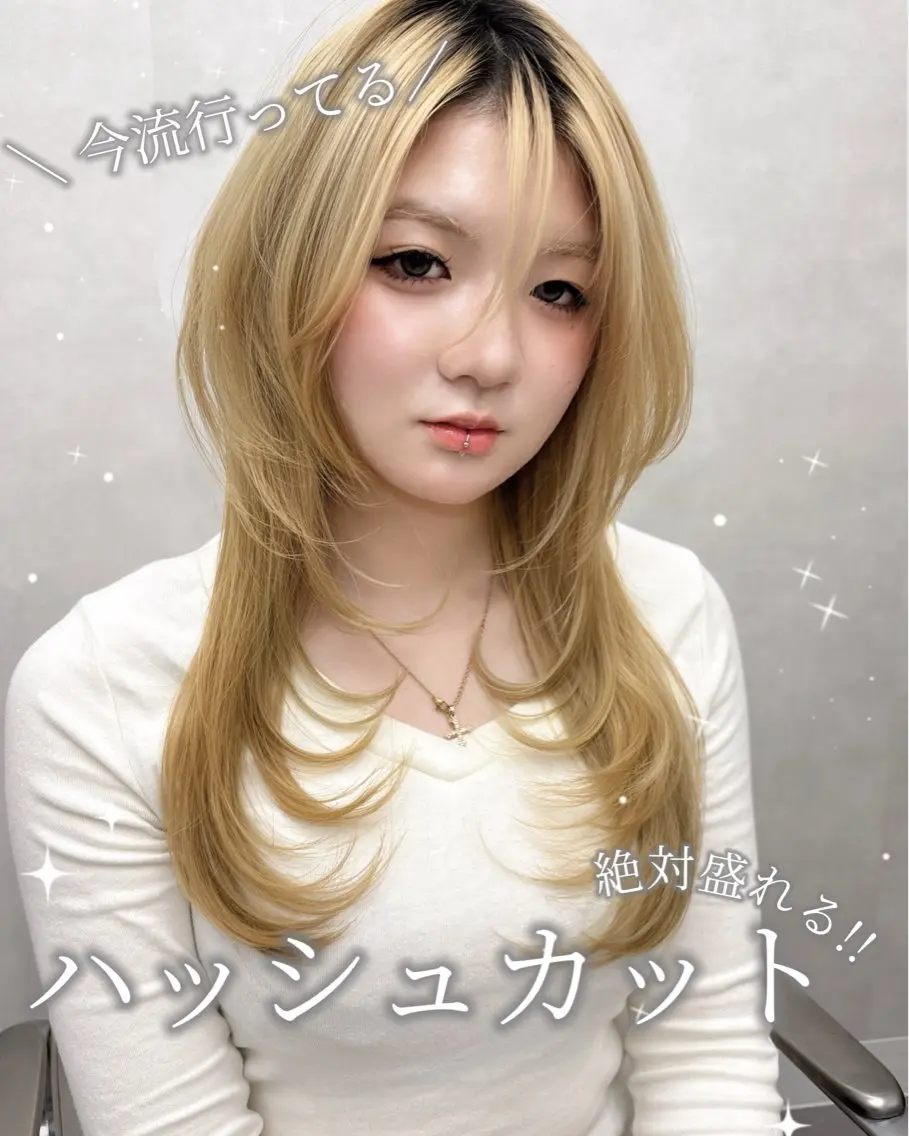 ロング MONA HIYORIのヘアスタイル