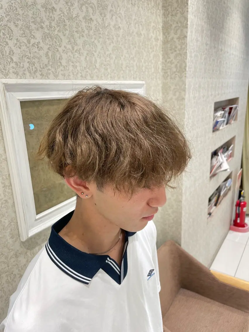 メンズ 本厚木パーマ＆ブリー チMEN'Sショートのヘアスタイル