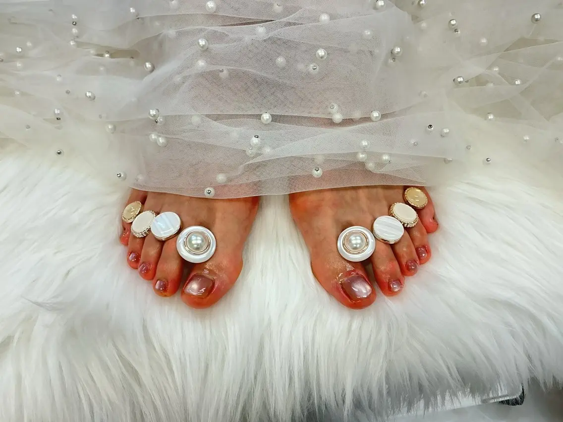 ネイル フレンチネイル ジェルネイル ガラスフレンチ グラデーション マグネットネイル Queeens nailのネイルデザイン