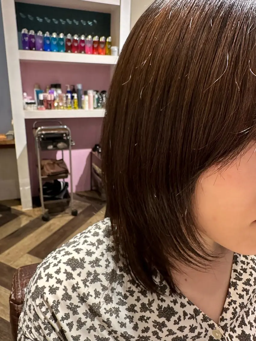 ミディアム 顔まわりレイヤー 顔周りカット レイヤーカット 【echelle】 あむのヘアスタイル