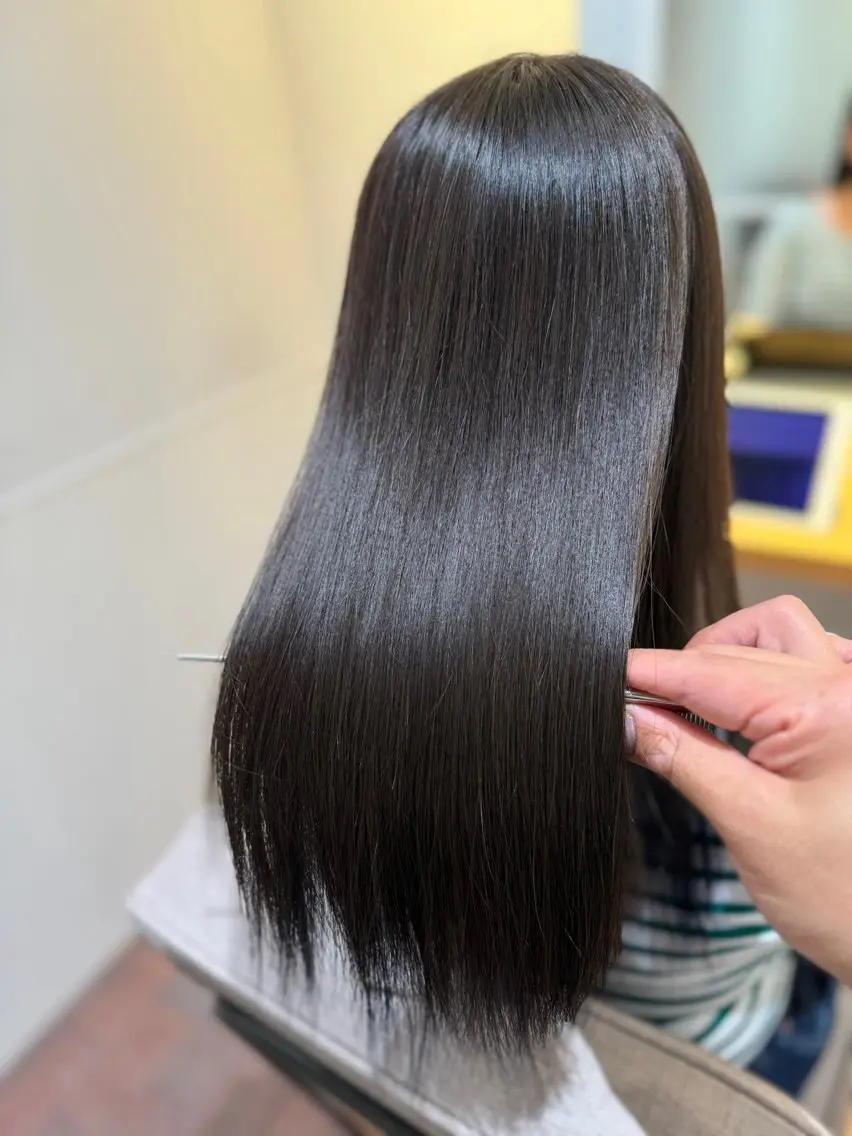 セミロング カット 縮毛矯正 髪質改善縮毛矯正特化 高木修司のヘアスタイル