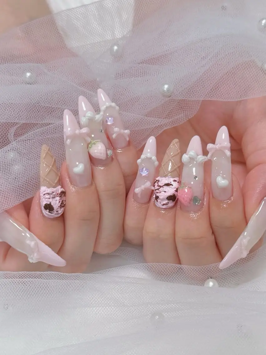 ネイル チークネイル ドット フットネイル フレンチネイル グラデーション ハンドネイル ハンドケア Nihonthy Nail 新宿のネイルデザイン