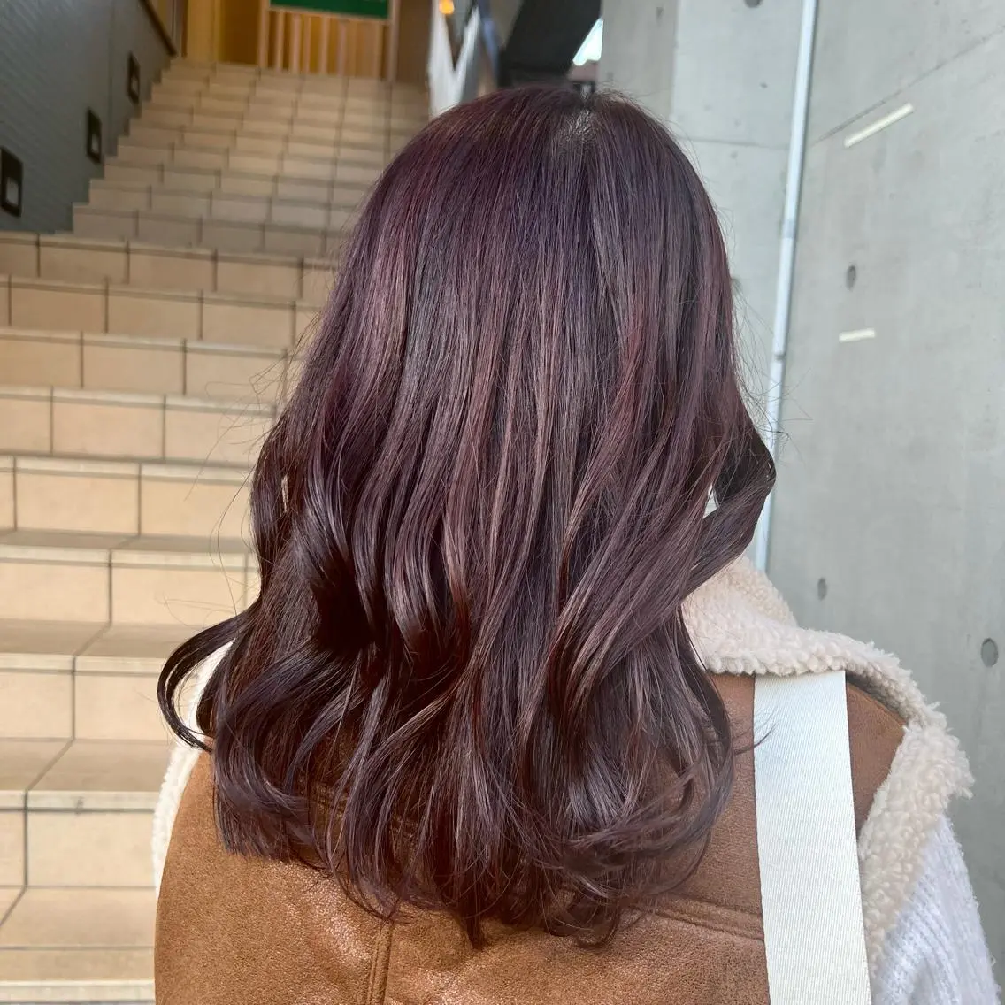 ミディアム カラー ブリーチ ブリーチなしカラー ピンクカラー ヘアカラー トリートメント stylist 🐶内藤 成香のヘアスタイル