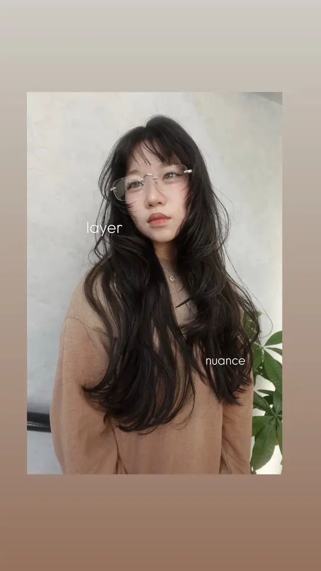 ロング カラー ロングレイヤー レイヤーカット ロング 小顔カット カット ヘアカラー トリートメント 🌿透明感カラー レイヤーカットのヘアスタイル