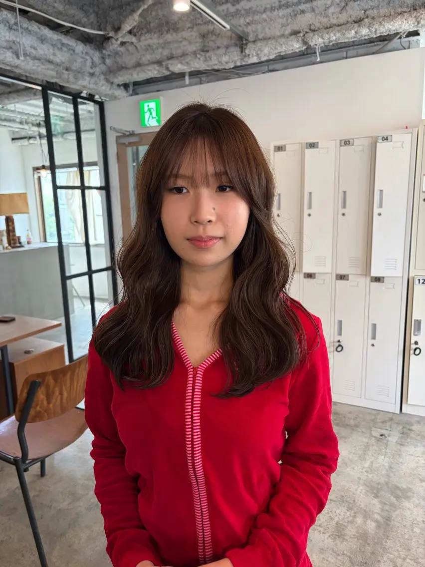セミロング カット 🧣misaki 🧣のヘアスタイル