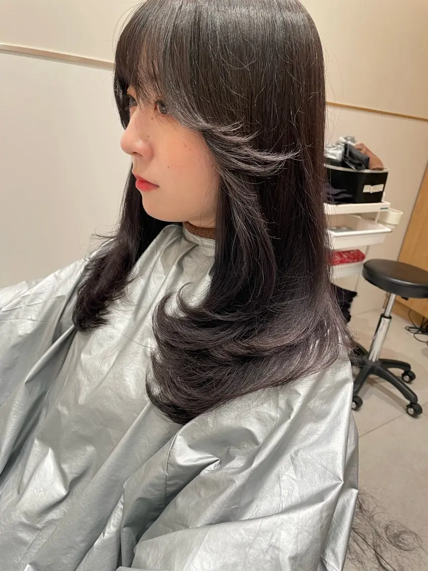 ロング カラー レイヤーカット/透明 感カラー🐬永井瑠栞のヘアスタイル