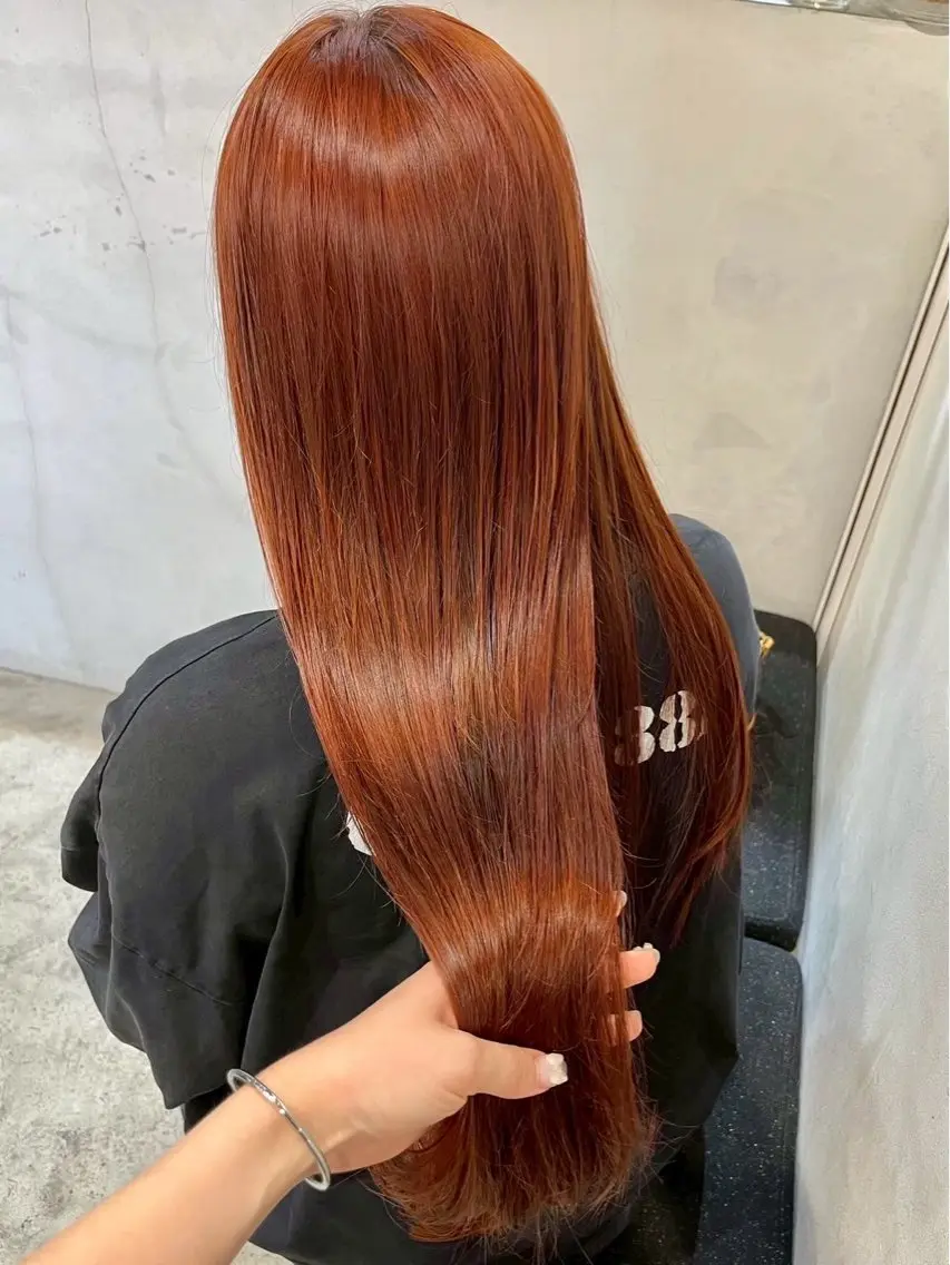 カラー ブリーチ ダブルカラー ブリーチなしカラー 松岡 沙弥のヘアスタイル