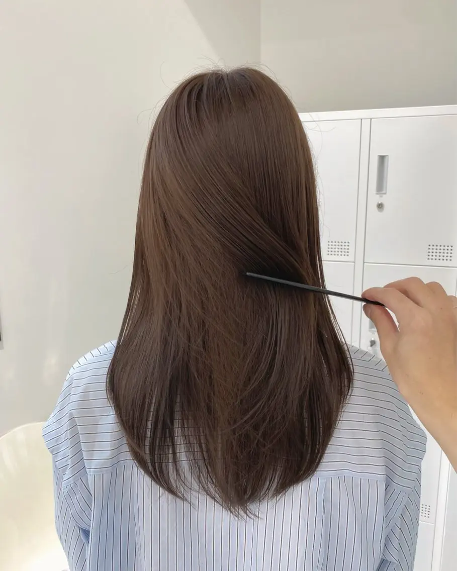 セミロング カラー ヘアアレンジ ベージュカラー ブリーチ ブラウンカラー 透明感カラー ダブルカラー 赤み消し🫧韓国ヘア 🫧藤岡誠也のヘアスタイル