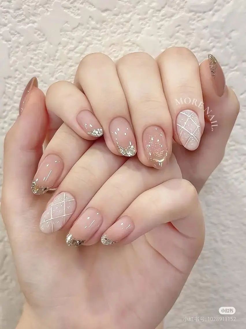 セミロング ハンドネイル Bibi nail Osakaのネイルデザイン