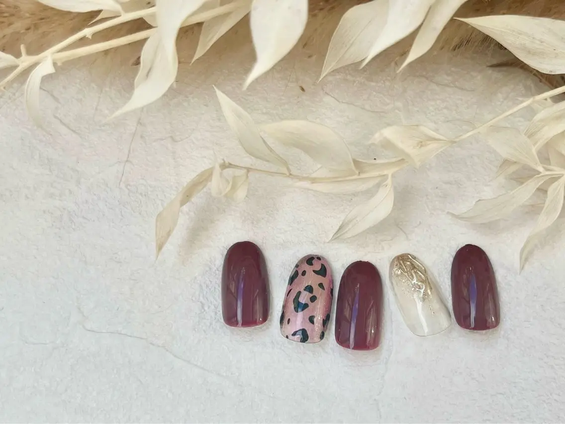 ネイル オーロラネイル フットネイル フレンチネイル ジェルネイル 韓国ネイル kiki nail たまプラーザのネイルデザイン