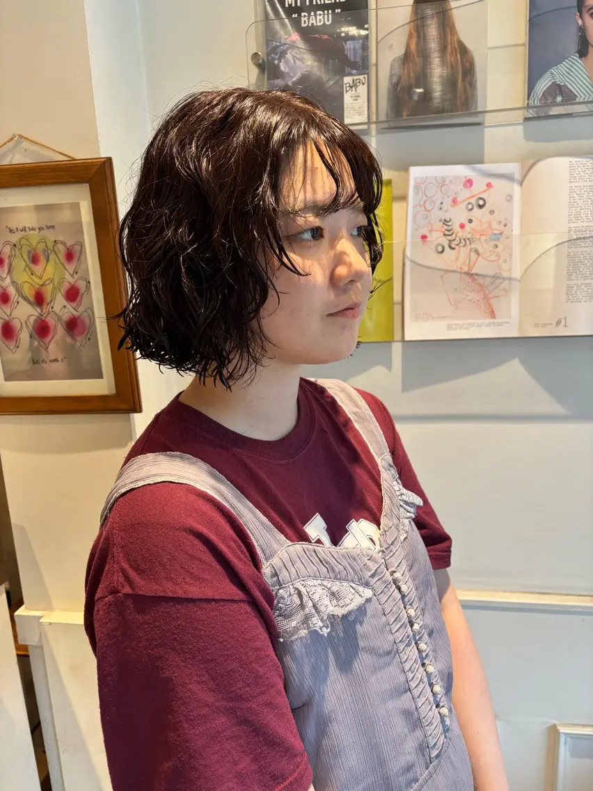 ミディアム カット ヘアカラー パーマ トリートメント hitomi 今泉美容師のヘアスタイル