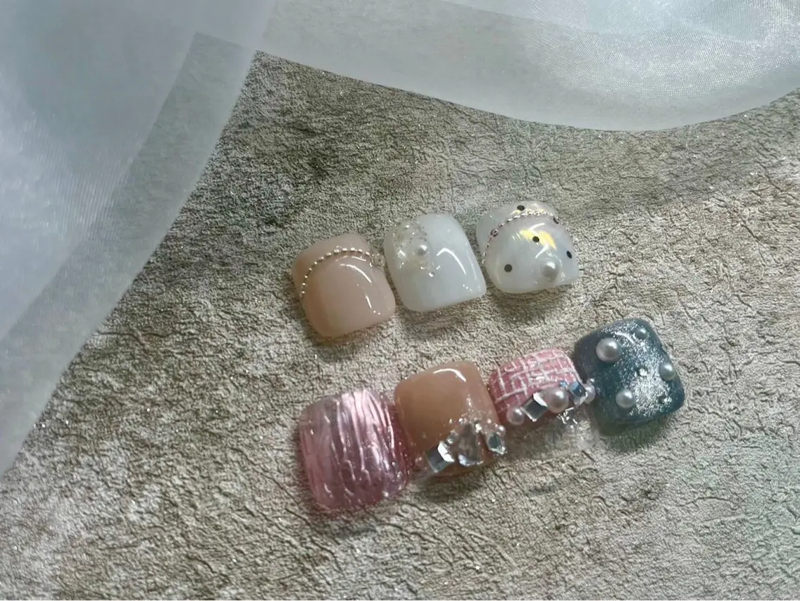 ネイル フットネイル peTiT chikaのネイルデザイン