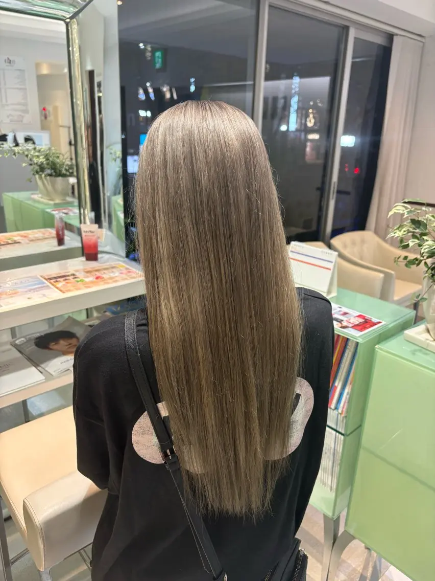 ダブルカラー＋酸熱トリートメント🫧の写真