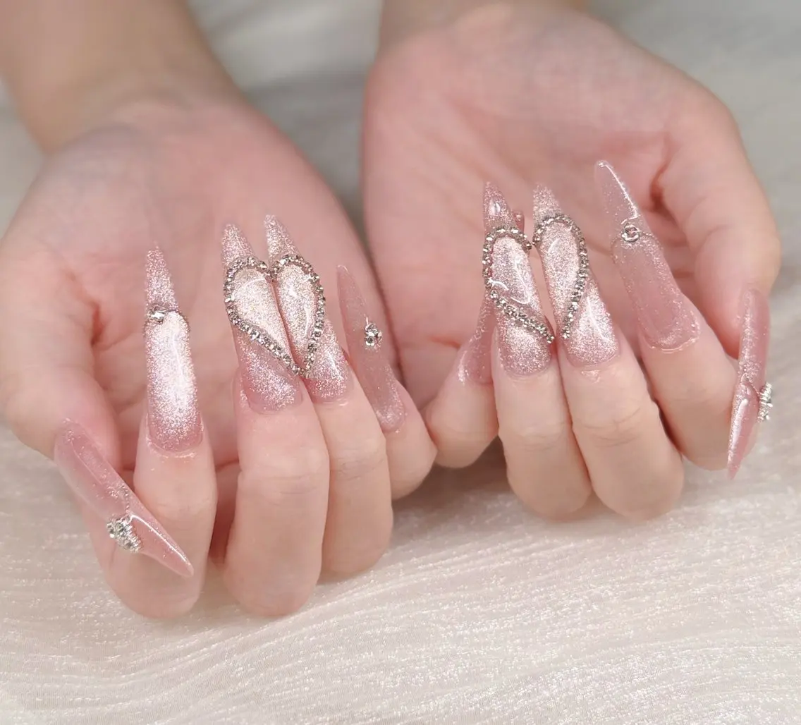 ネイル オーロラネイル チークネイル フットネイル フレンチネイル ジェルネイル ハンドネイル Havi Nailsのネイルデザイン