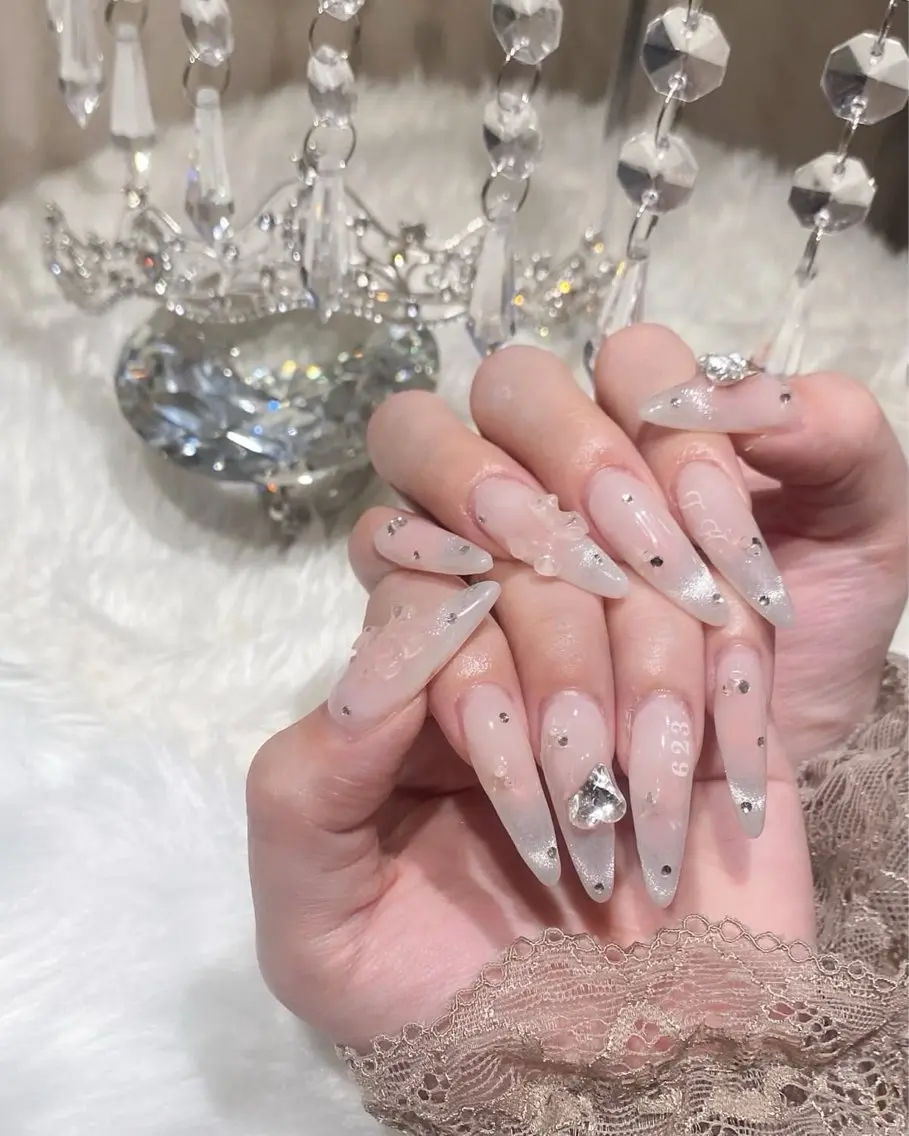 ネイル ジェルネイル グラデーション キラキラネイル 韓国ネイル ラメ(グリッター) ハンドネイル kana nailのネイルデザイン
