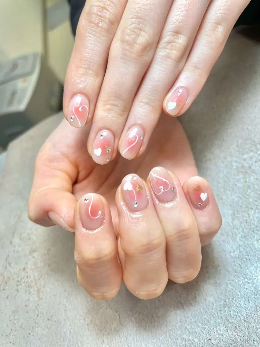 ネイル チークネイル ハート バレンタイン ワンホンネイル ピュアネイル& オンディーヌのネイルデザイン
