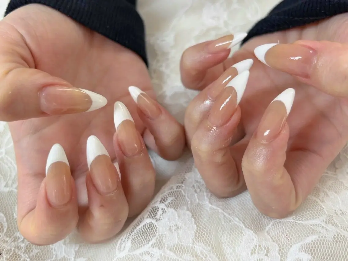 ネイル フレンチネイル シンプルネイル ハンドネイル ハンドケア 心斎橋Salon Epokkuのネイルデザイン