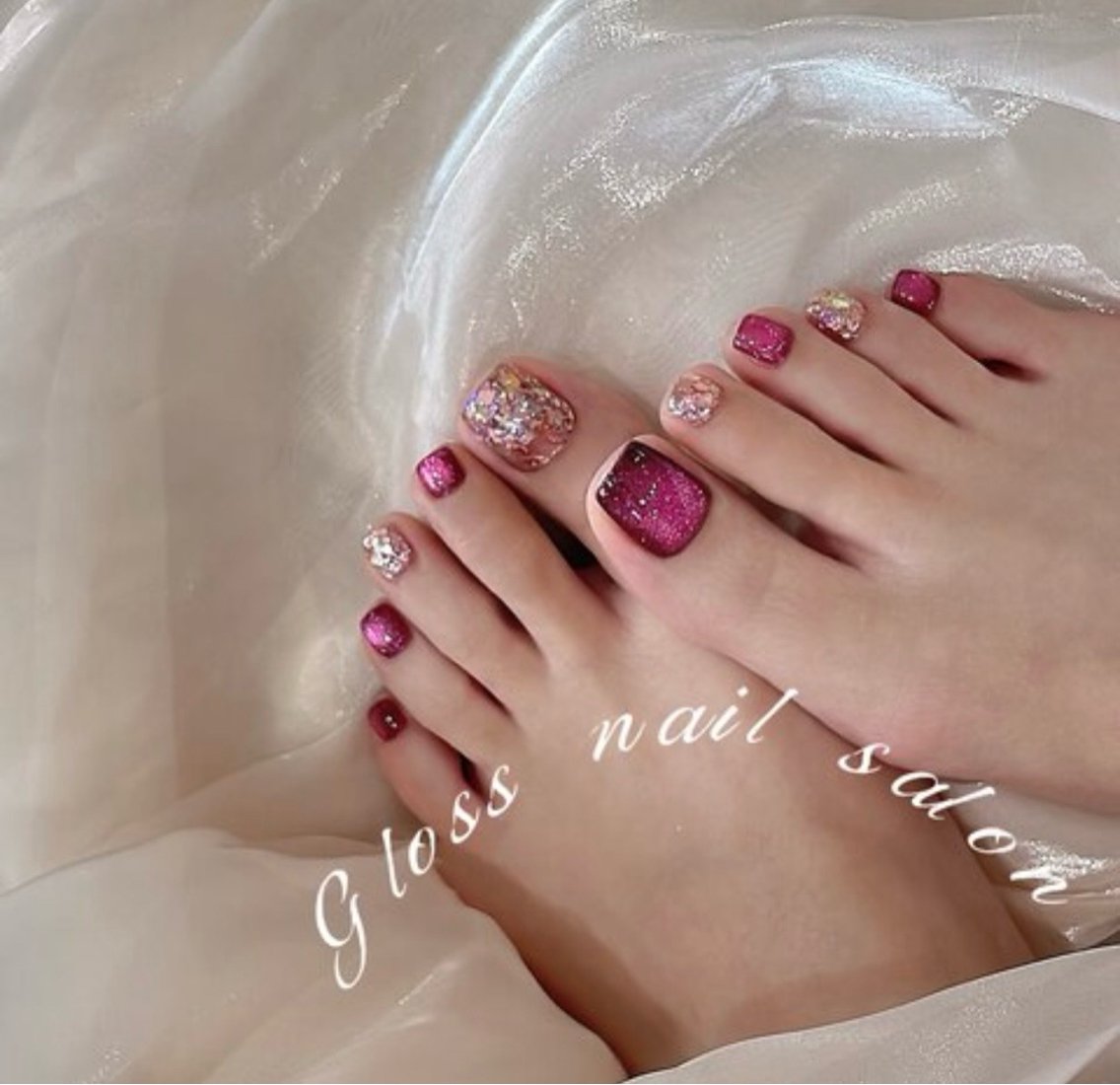 ネイル フットネイル みゆ🐰 Gloss nailのネイルデザイン