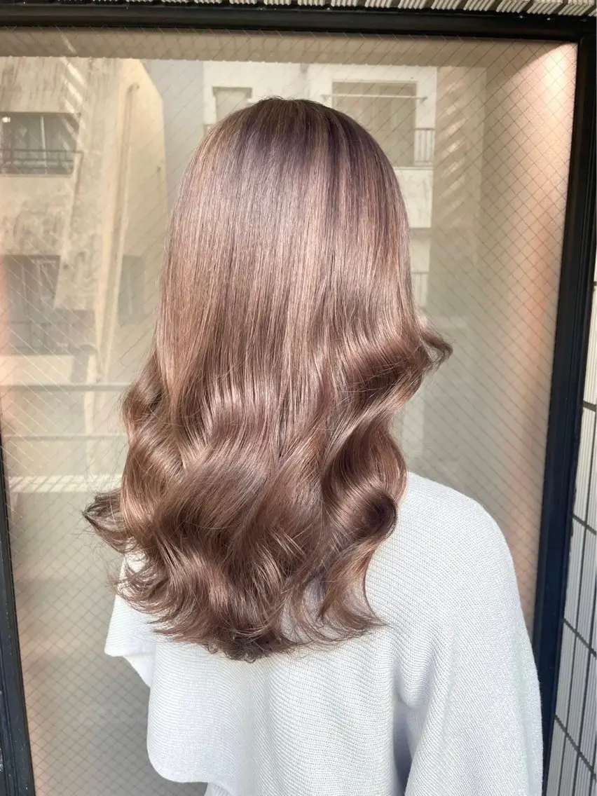 カラー ミルクティー・透明感 🏹REN🏹のヘアスタイル