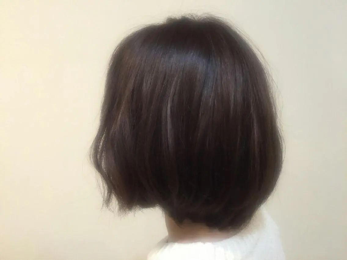 ショート パーマ 瀧上 菜津美のヘアスタイル