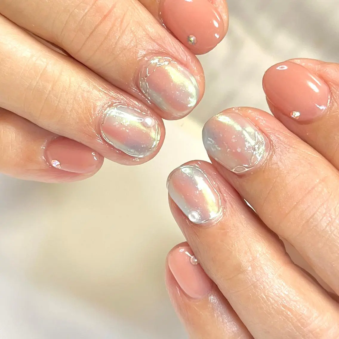 ネイル オーロラネイル ハンドネイル Nail Rinonのネイルデザイン