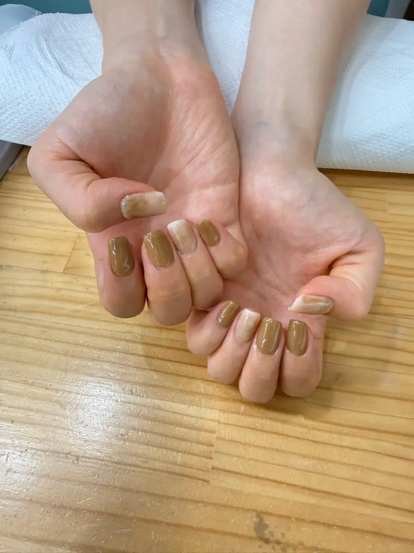 ネイル シンプルネイル ハンドネイル 稲田 愛梨のネイルデザイン